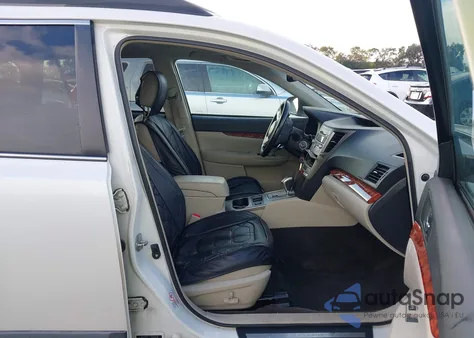 2011 Subaru Outback 2.5I Limited z USA, uszkodzony, nr VIN 4S4BRBKC3B3430538